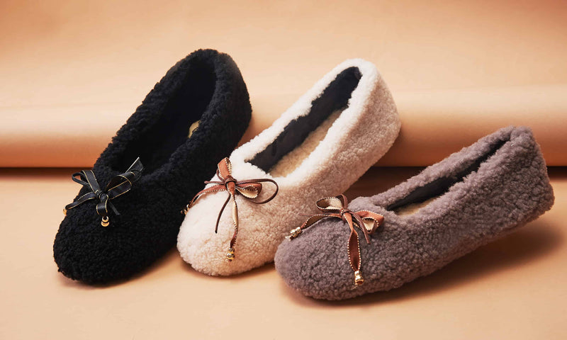 Ballet Pump Black - side view