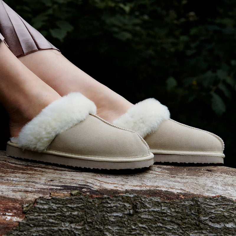 Sand Classic Slippers - lifestyle